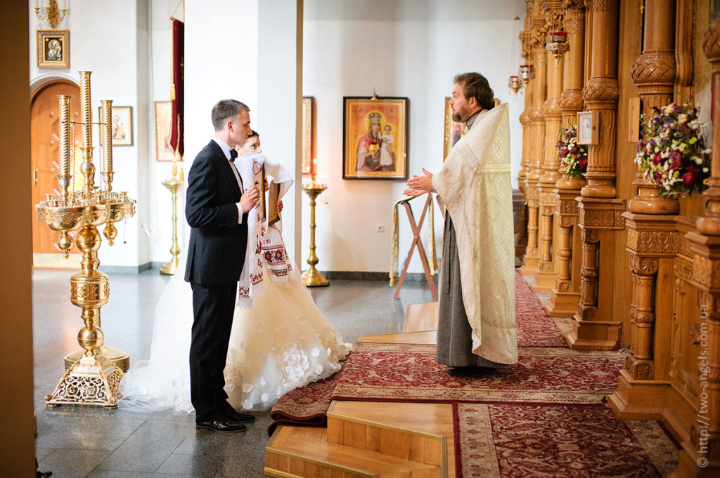 Роль родителей в православном венчании: слова, поздравления, церковные каноны