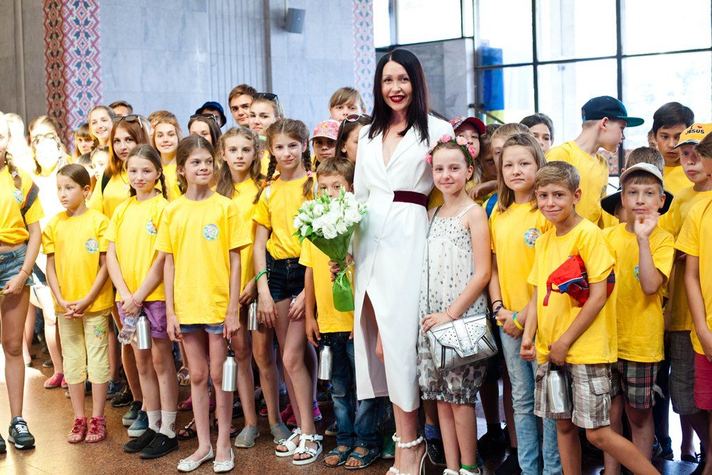 Татьяна Петракова подарила детям из интерната незабываемый праздник